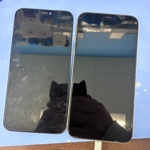iPhone11 パネル交換