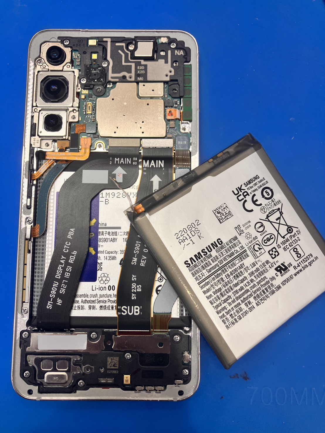 GalaxyS22のバッテリー交換を行いました！　-スマホ修理工房浦和パルコ店-