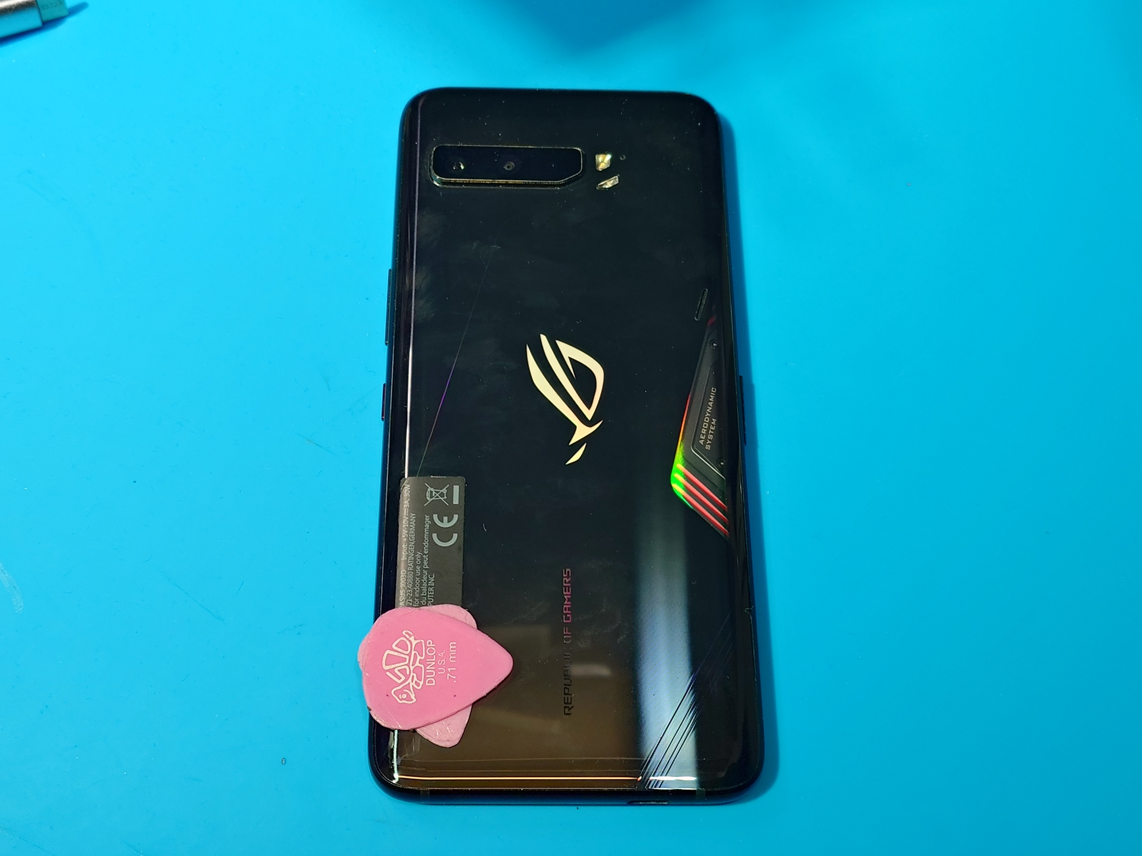 ROG Phone3(ログフォン3)の起動不可⁉画面が故障！おまかせください！！【スマホ修理工房札幌店】