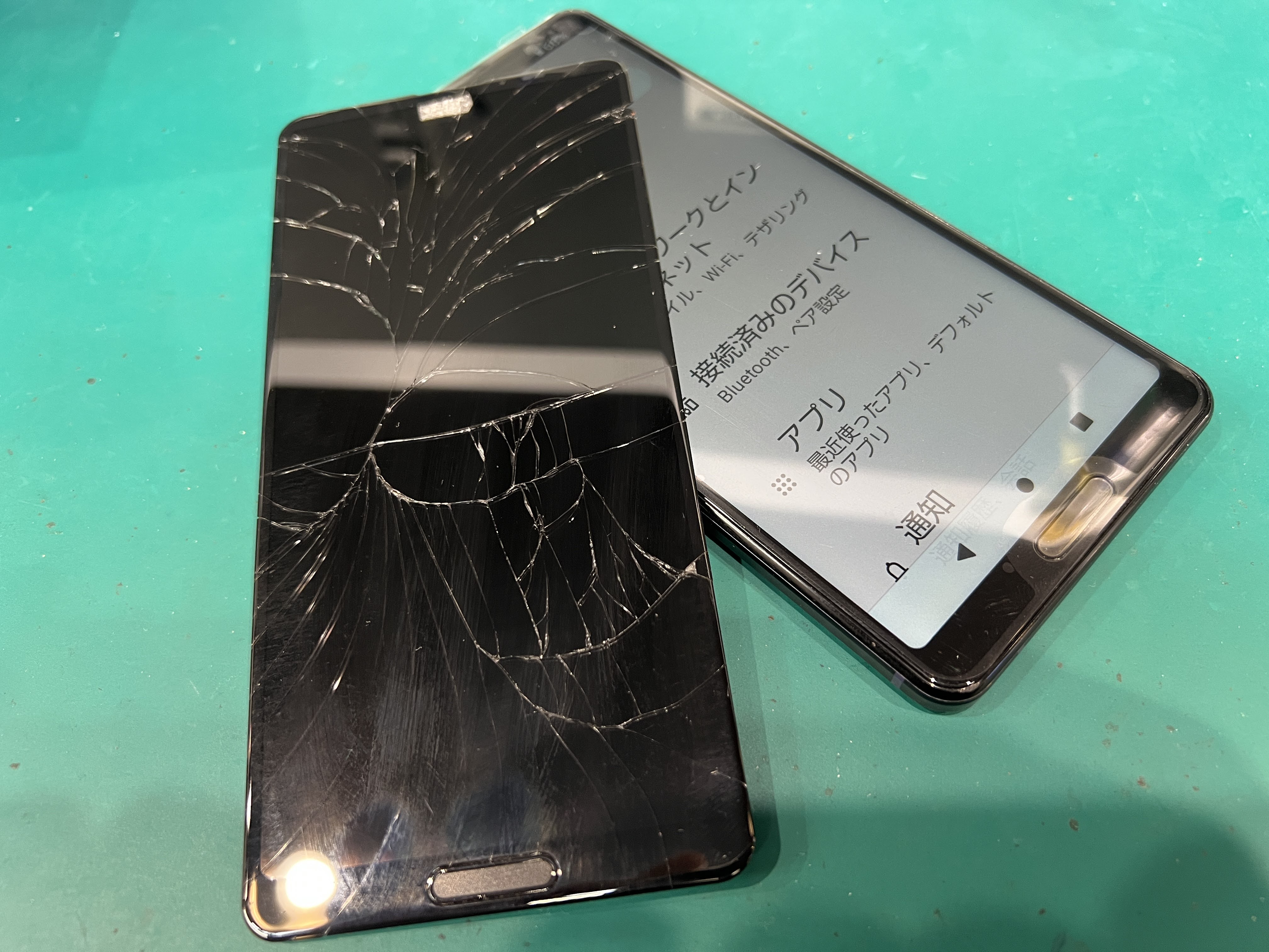 AQUOSsense5G（アクオス）画面割れ修理！60分で新品同様に復旧！