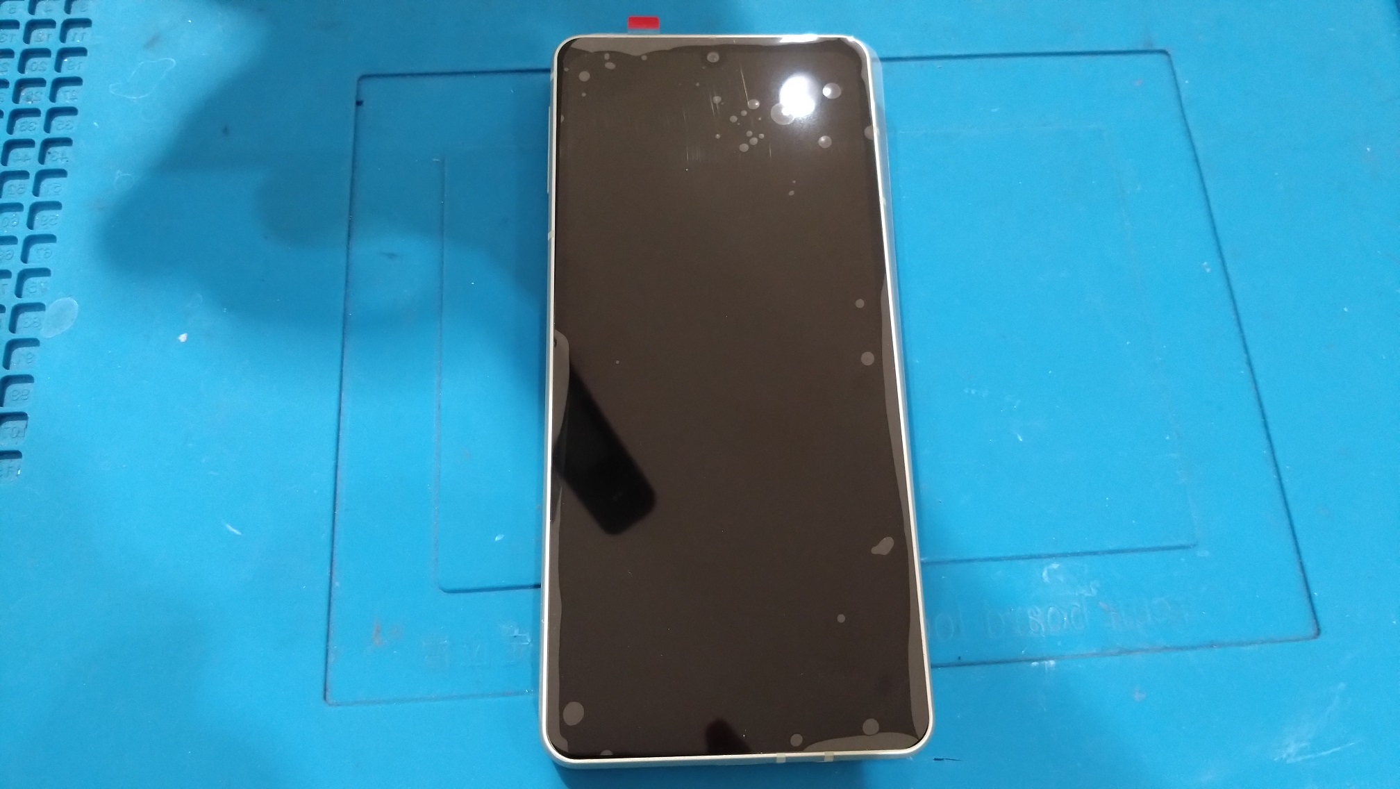 画面が映らなくなってしまったAQUOSsense8（アクオス）画面交換修理を承りました！