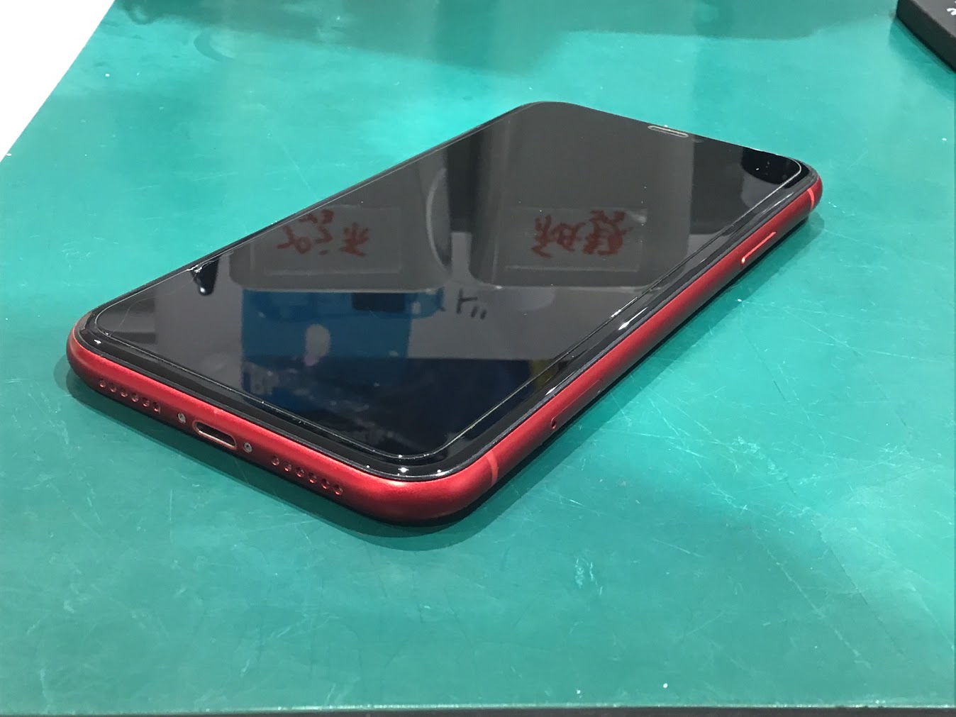 【バッテリーの寿命？】1日持たなくなったスマホ、実は30分で復活します！