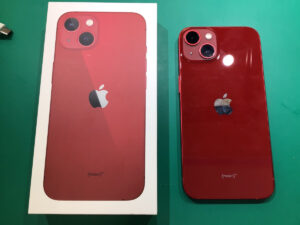 iPhone13の画面交換ならデータをそのまま・最短即日修理のスマホ修理工房ラザウォーク甲斐双葉店へ