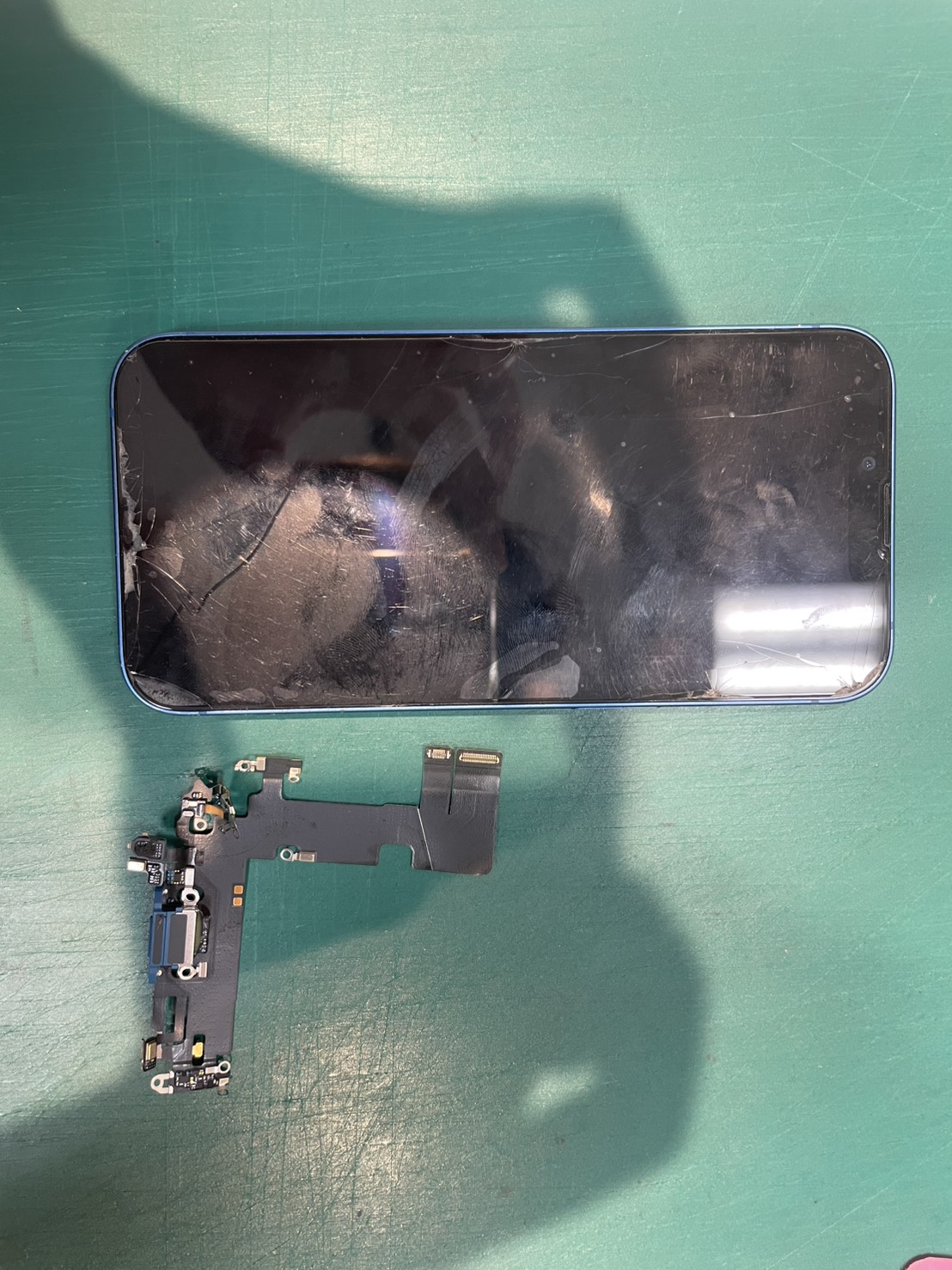 iPhone13のドック交換の修理を承りました-スマホ修理工房和光市駅北口店-