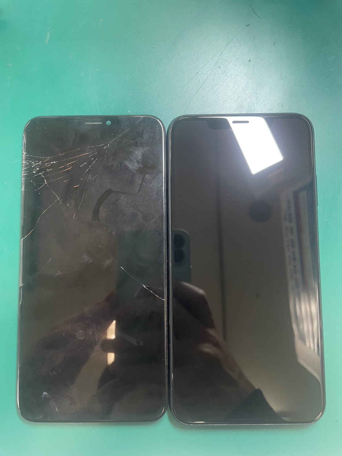 iPhoneXSMaxの画面交換修理を行いました！【スマホ修理工房三鷹店】