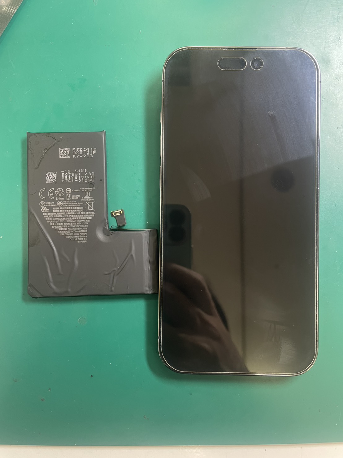 iPhone14Pro バッテリー交換【三鷹店】