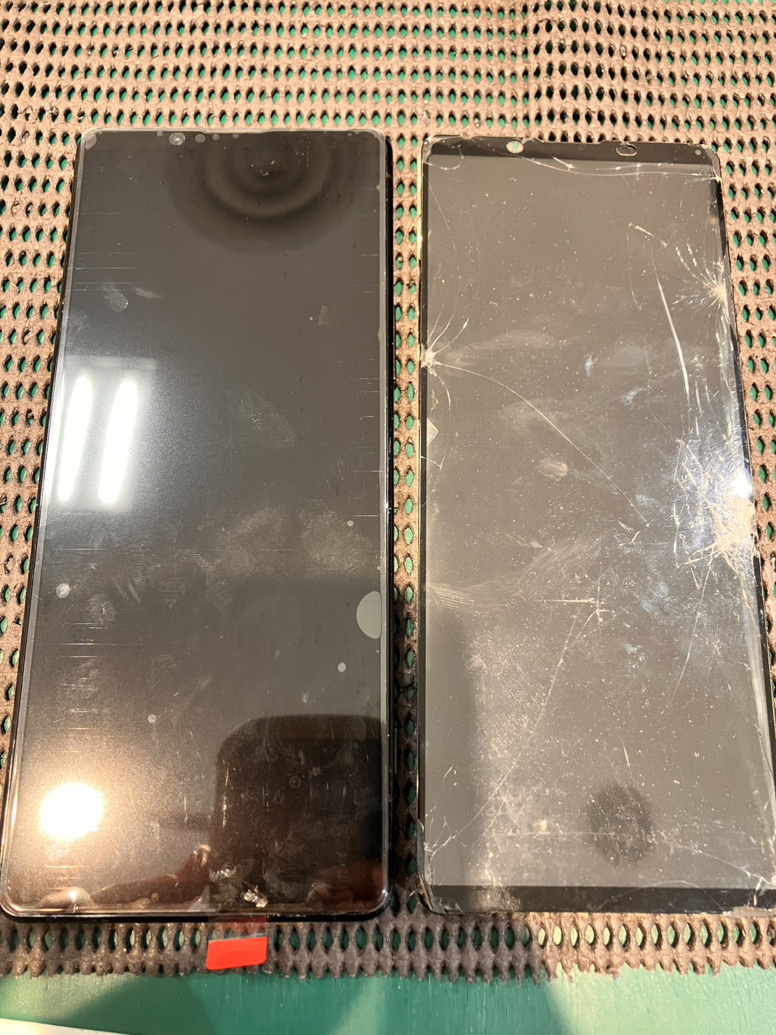 Xperia1Ⅱの液晶交換を行いました！　-スマホ修理工房浦和パルコ店-