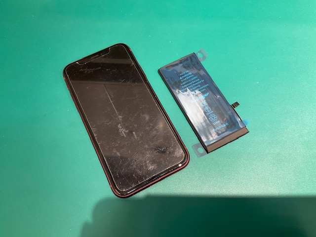 iPhone XR　バッテリー交換　スマホ修理工房新狭山店