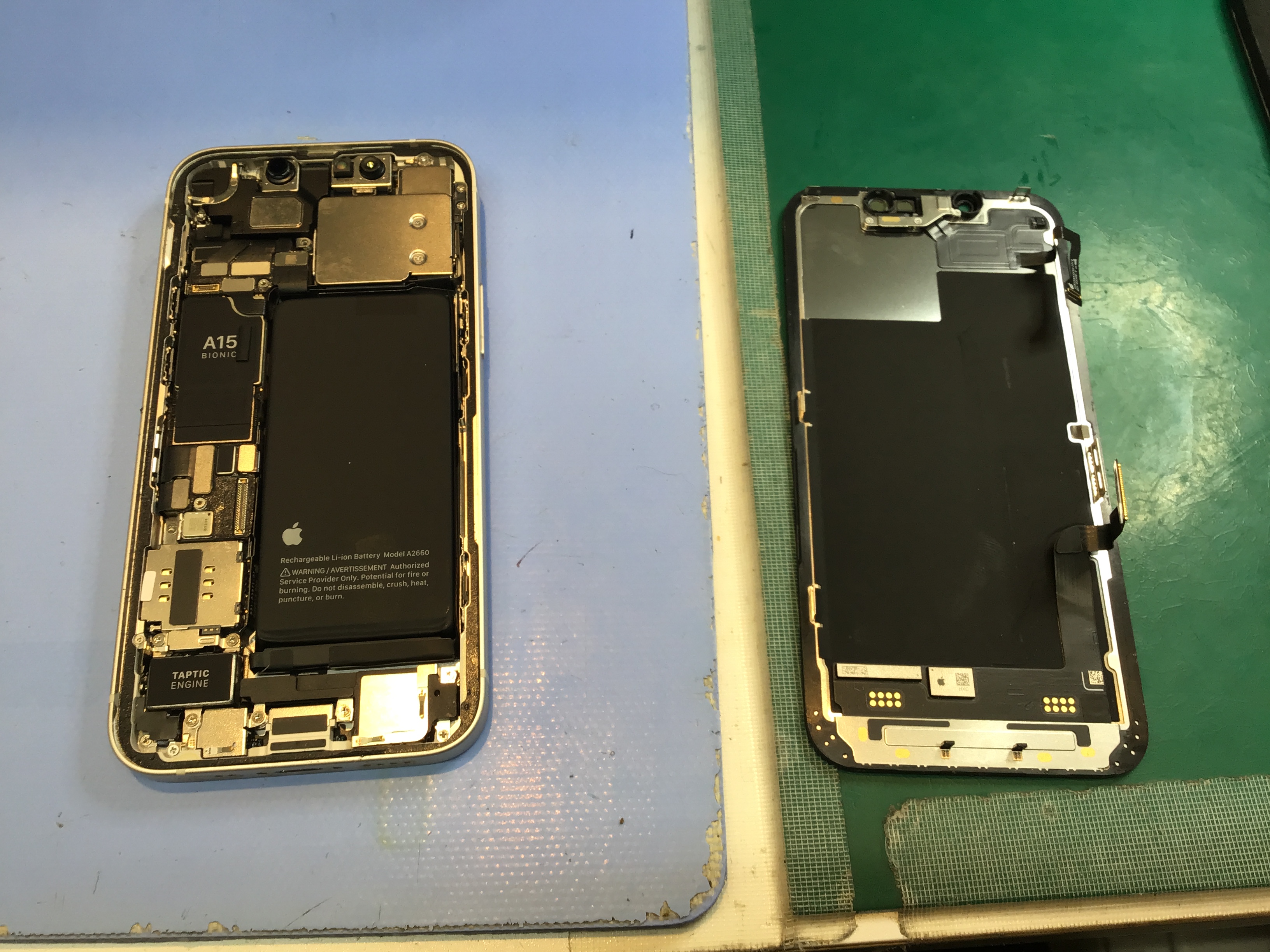 iPhone13miniのバッテリー交換は、データそのまま・即日修理のスマホ修理工房京王聖蹟桜ヶ丘ショッピングセンターB館店へ！