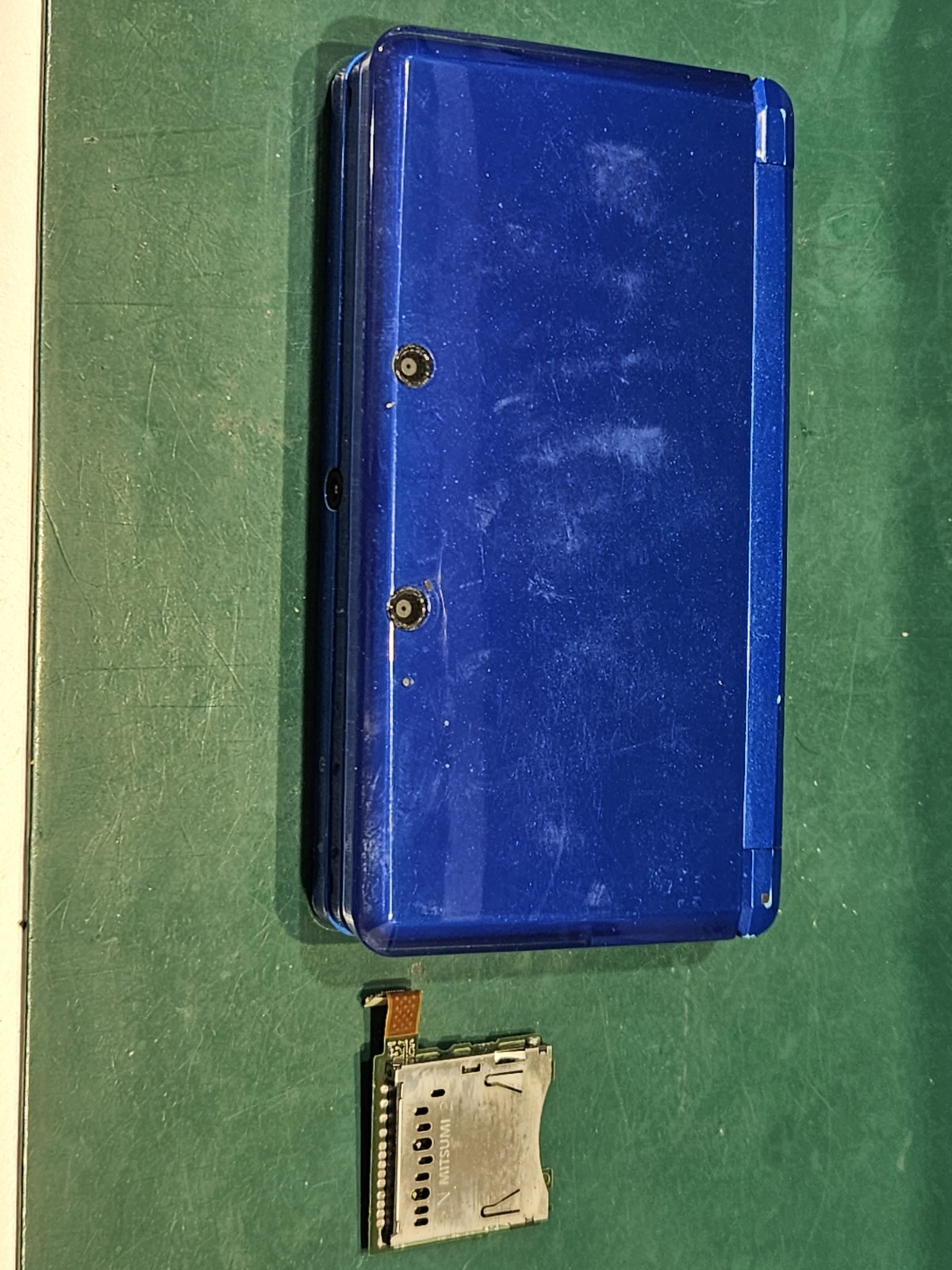 SDカードを読み込まなくなってしまった3DSのカードスロット交換