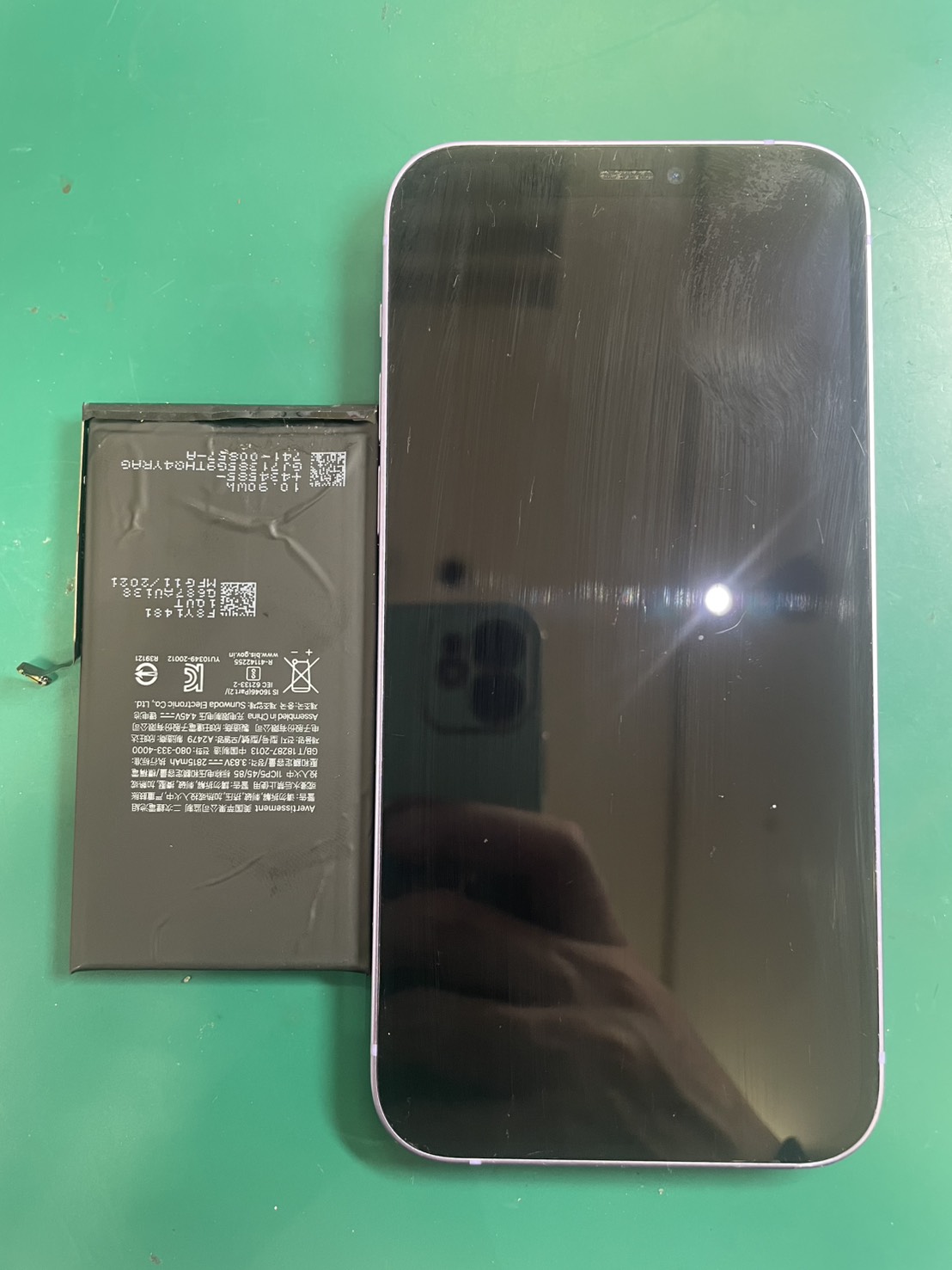 iPhone12　バッテリー交換を行いました。