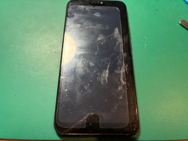 神戸市からお越しのお客様よりHUAWEI　P20liteの画面交換をご依頼いただきました！