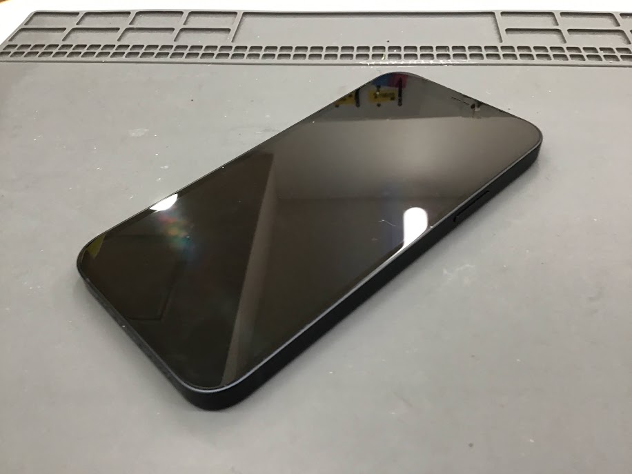 iPhone12ProMaxのバッテリー交換ならデータをそのまま・最短即日修理のスマホ修理工房西八王子店へ