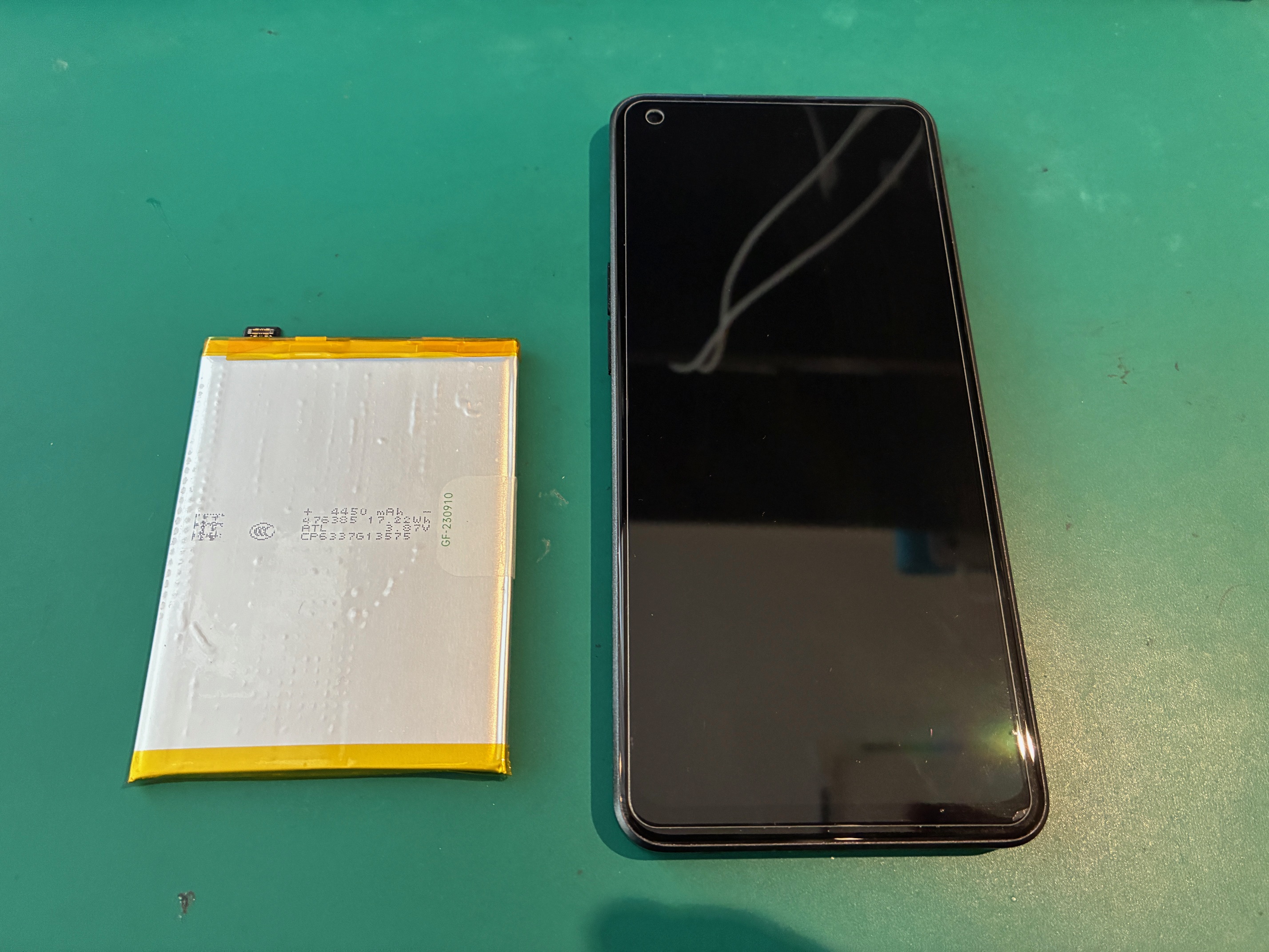 神戸市からお越しのお客様よりOPPO Reno9aのバッテリー交換をご依頼いただきました！