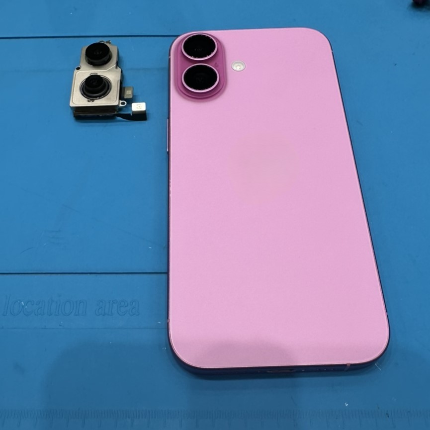 iPhone 16のカメラの不具合ならイオンモール福岡店にお任せください！