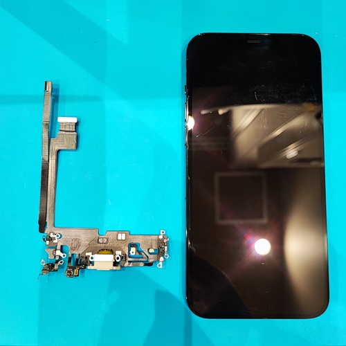 iPhone12ProMaxの修理ならスマホ修理工房熊本ゆめタウン光の森にお任せ