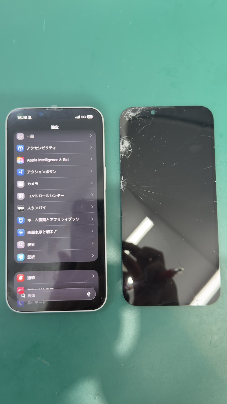 iPhone16e（アイフォーン16イー）画面割れ＆液晶破損による画面交換【登戸・向ケ丘遊園店】