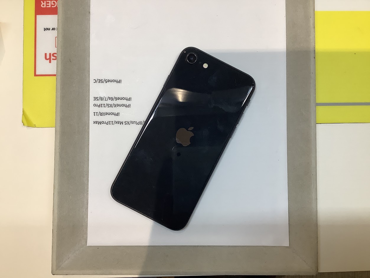 iPhone12miniの画面交換ならデータをそのまま・最短即日修理のスマホ修理工房グランデュオ蒲田店へ