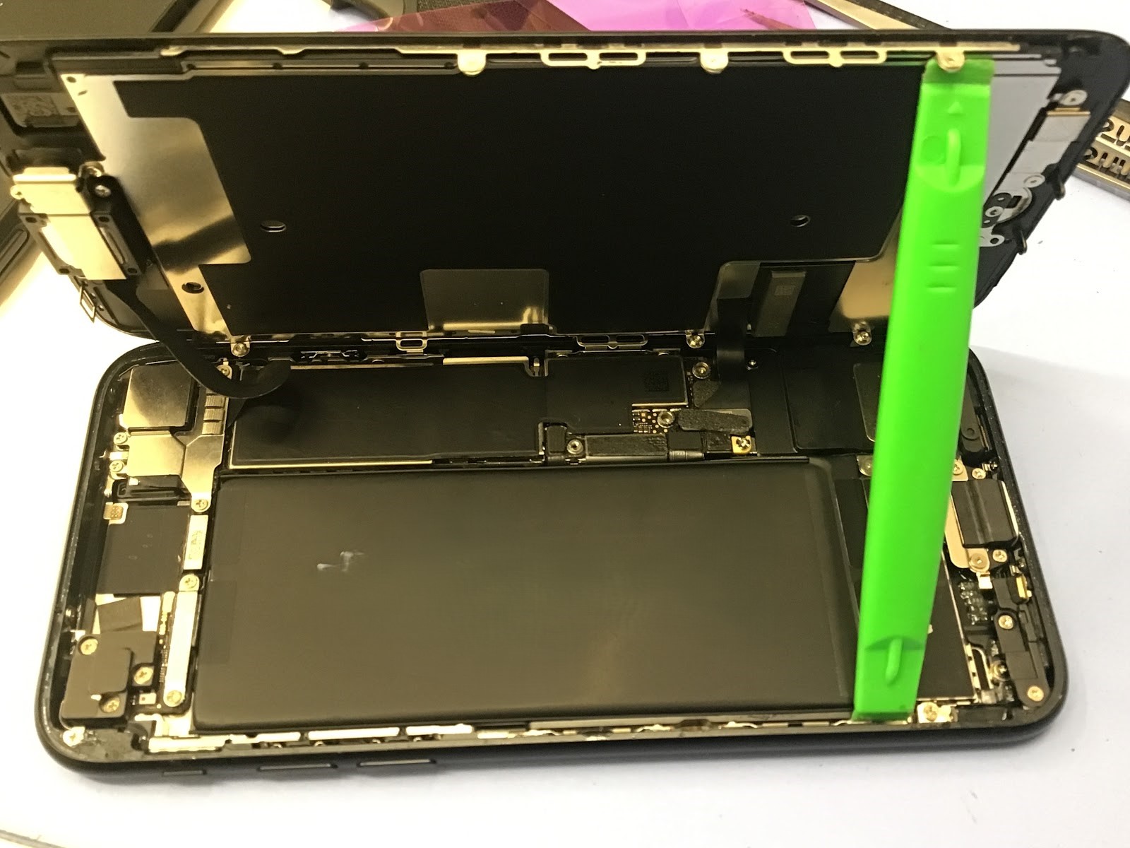 修理　データをそのまま・最短即日修理のスマホ修理工房八王子オクトーレ店にご相談ください！