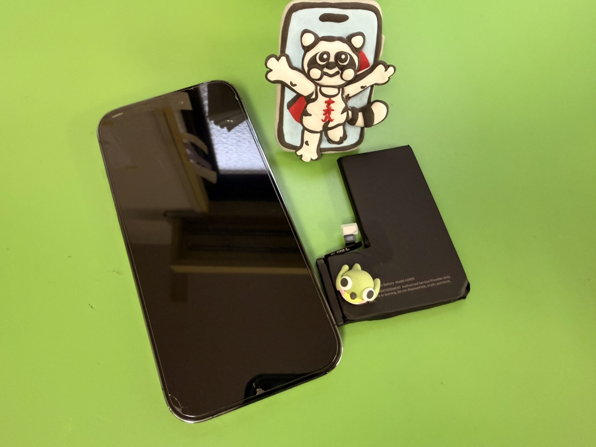 【中央林間店】iPhone14Proのバッテリー交換