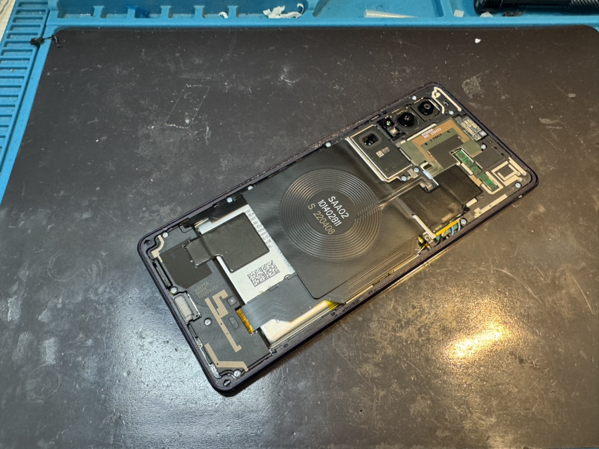 Xperia 1 IV指紋センサー修理！西区の方も修理工房へ！