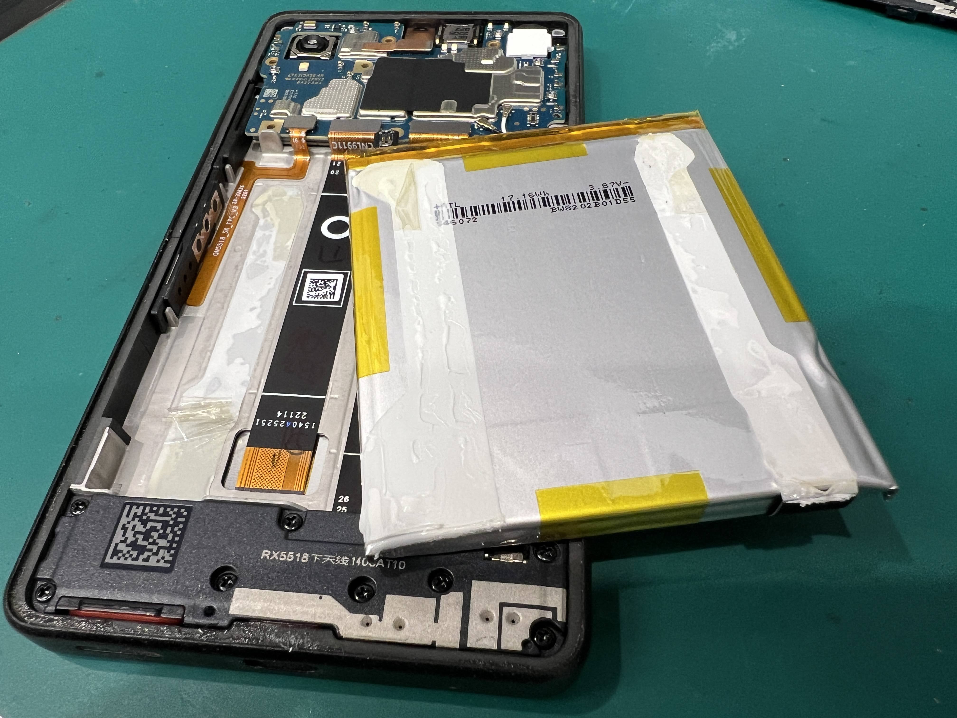 Xperia AceⅢ バッテリー持ちが悪い症状を改善｜電池交換修理事例