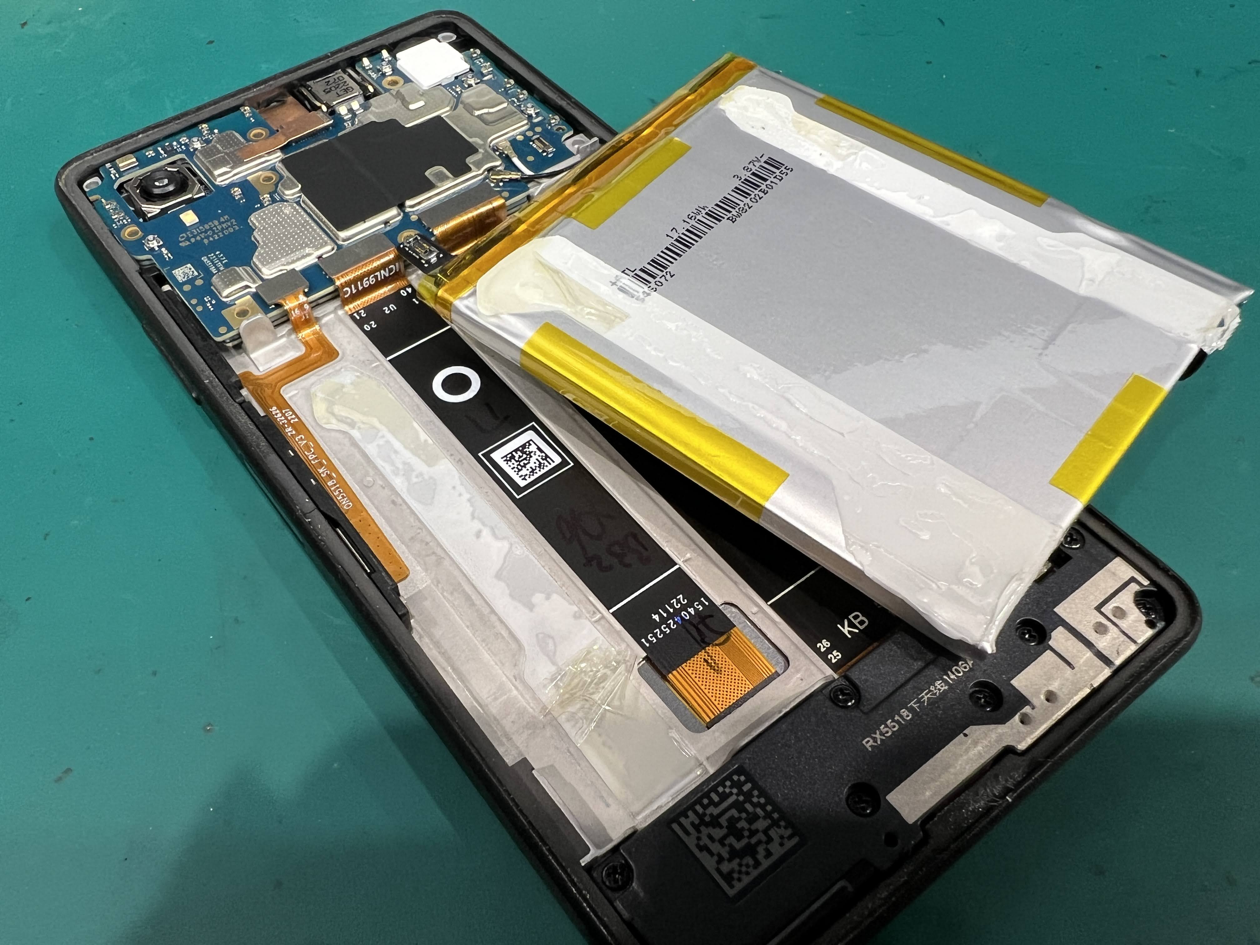 Xperia AceⅢ 電池の減りが早い原因はバッテリー劣化｜交換修理で改善