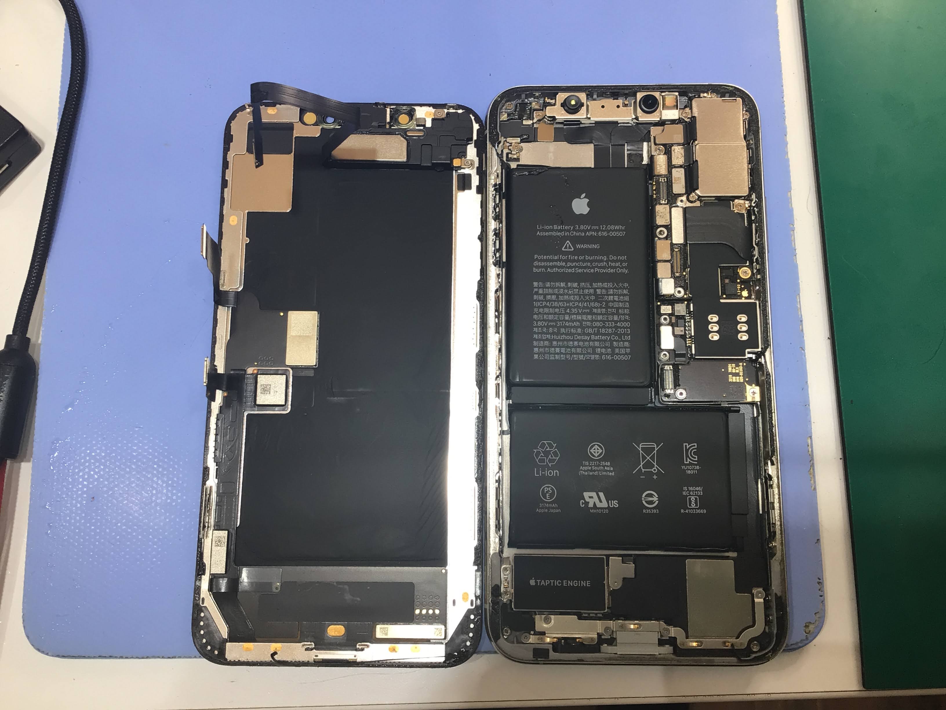 iPhoneXSMaxのバッテリー交換は、データそのまま・即日修理のスマホ修理工房　グランデュオ蒲田店へ！
