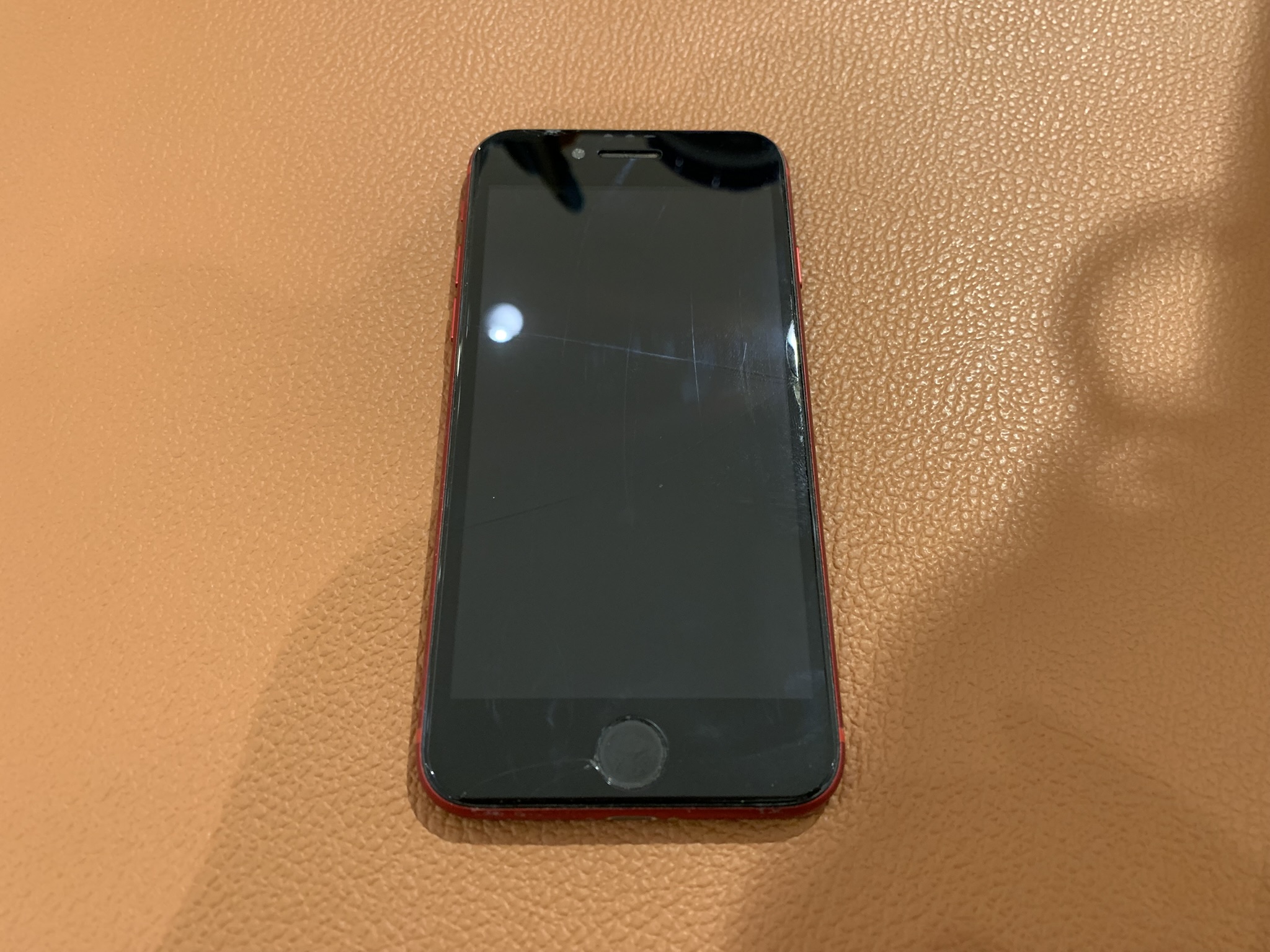 バッテリーの減りが早いiPhoneSE2（アイフォン）のバッテリー交換承りました！！