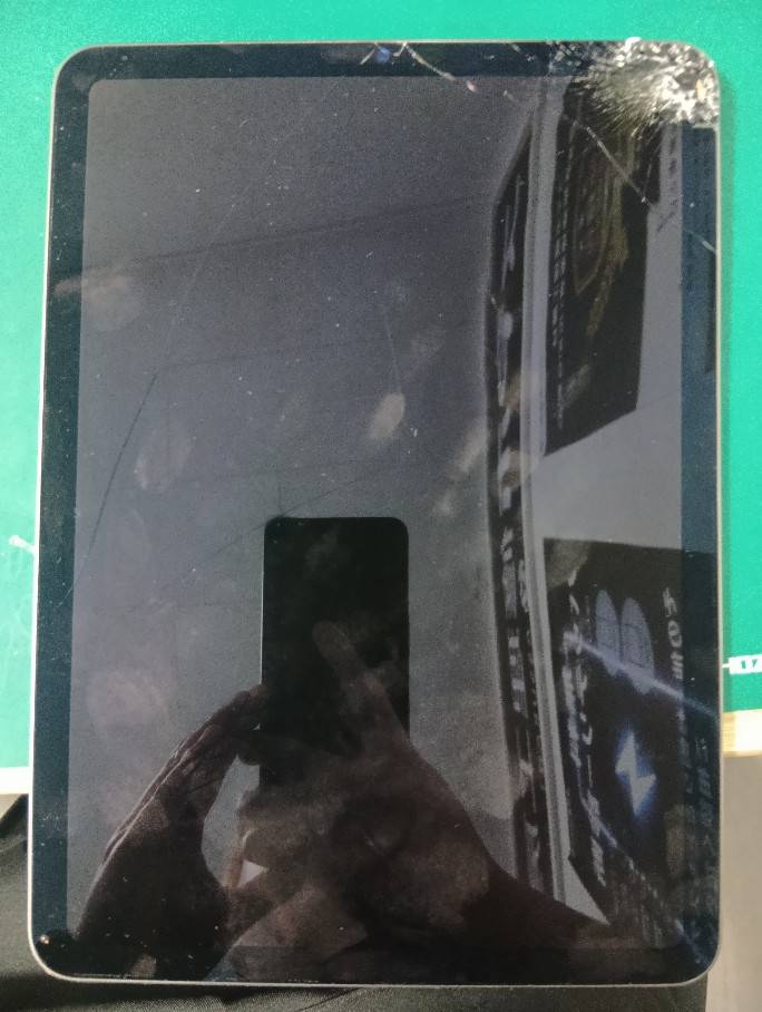 iPad Air5の画面割れ修理｜画面交換で新品のような美しさに！