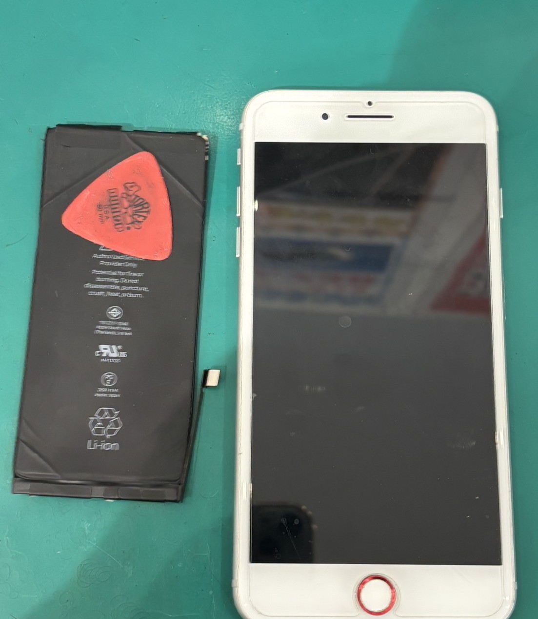 iPhone 7(アイフォン 7) のバッテリー交換修理【スマホ修理工房新百合丘オーパ店】