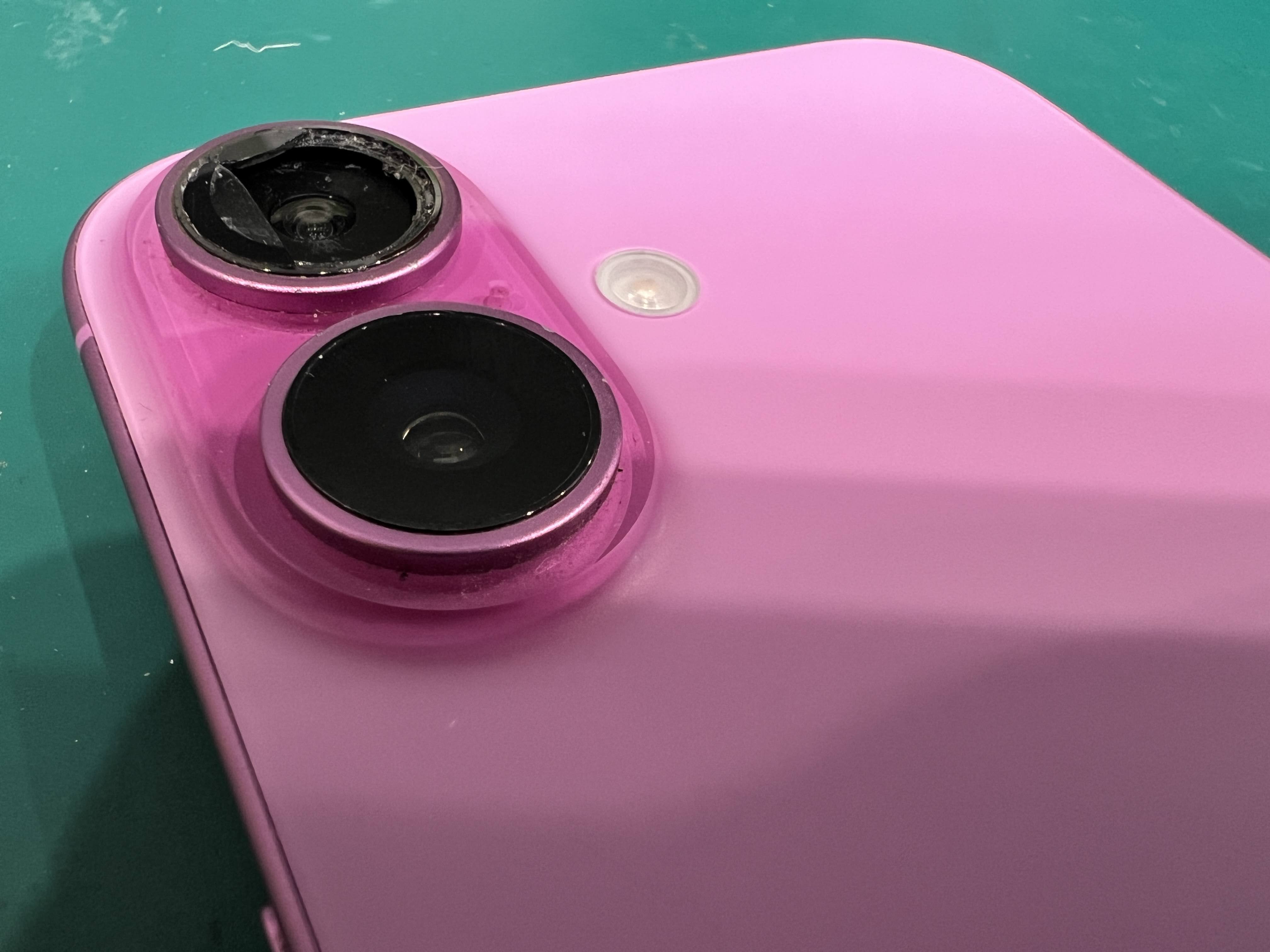 iPhone16 アウトカメラレンズ割れを修理｜レンズ交換で撮影機能を復旧