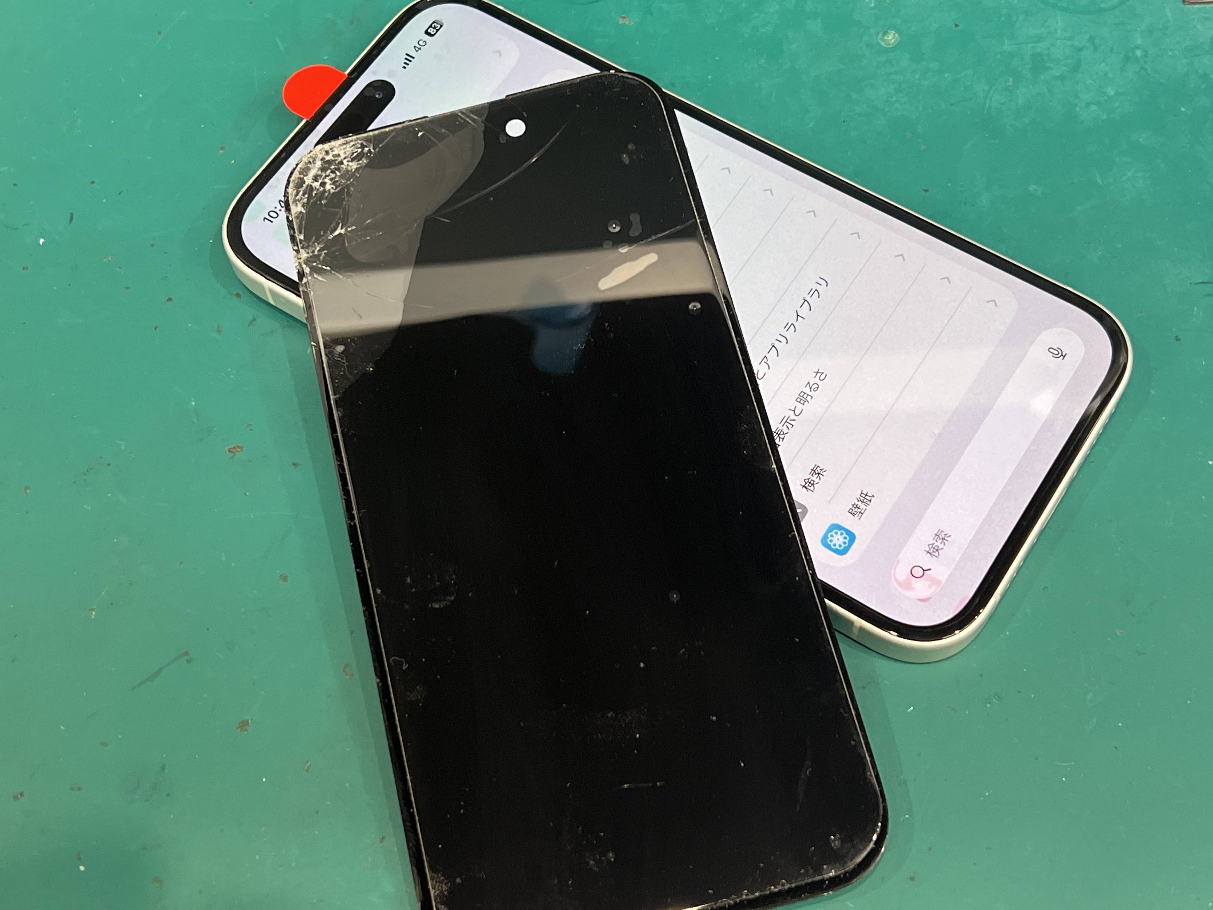 iPhone16（アイフォン）画面割れ修理！有機EL互換パネルで60分スピード復旧！