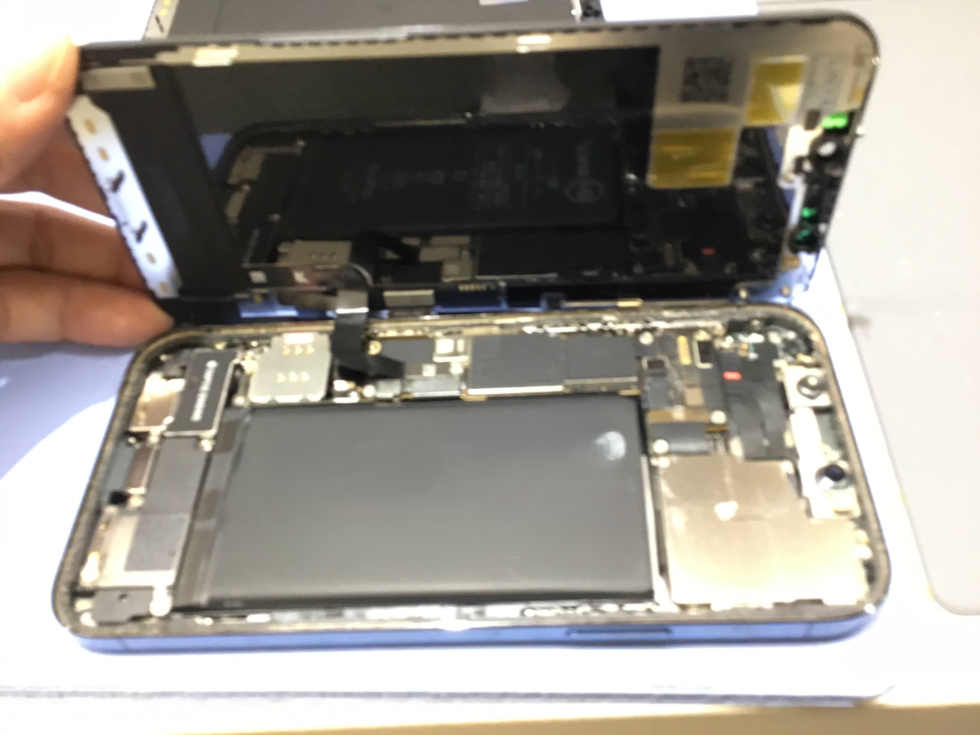 iPhone12のバッテリー持ち、そろそろ悪くなってきていませんか？