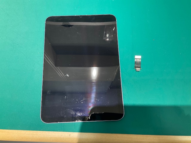 狭山市、川越市、入間市で iPad mini6の充電ドック交換修理ならスマホ修理工房新狭山店で！