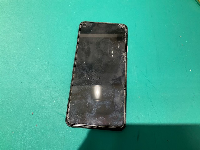 狭山市、川越市、入間市で Google Pixel4a(5G)の液晶パネル交換ならスマホ修理工房新狭山店へ！