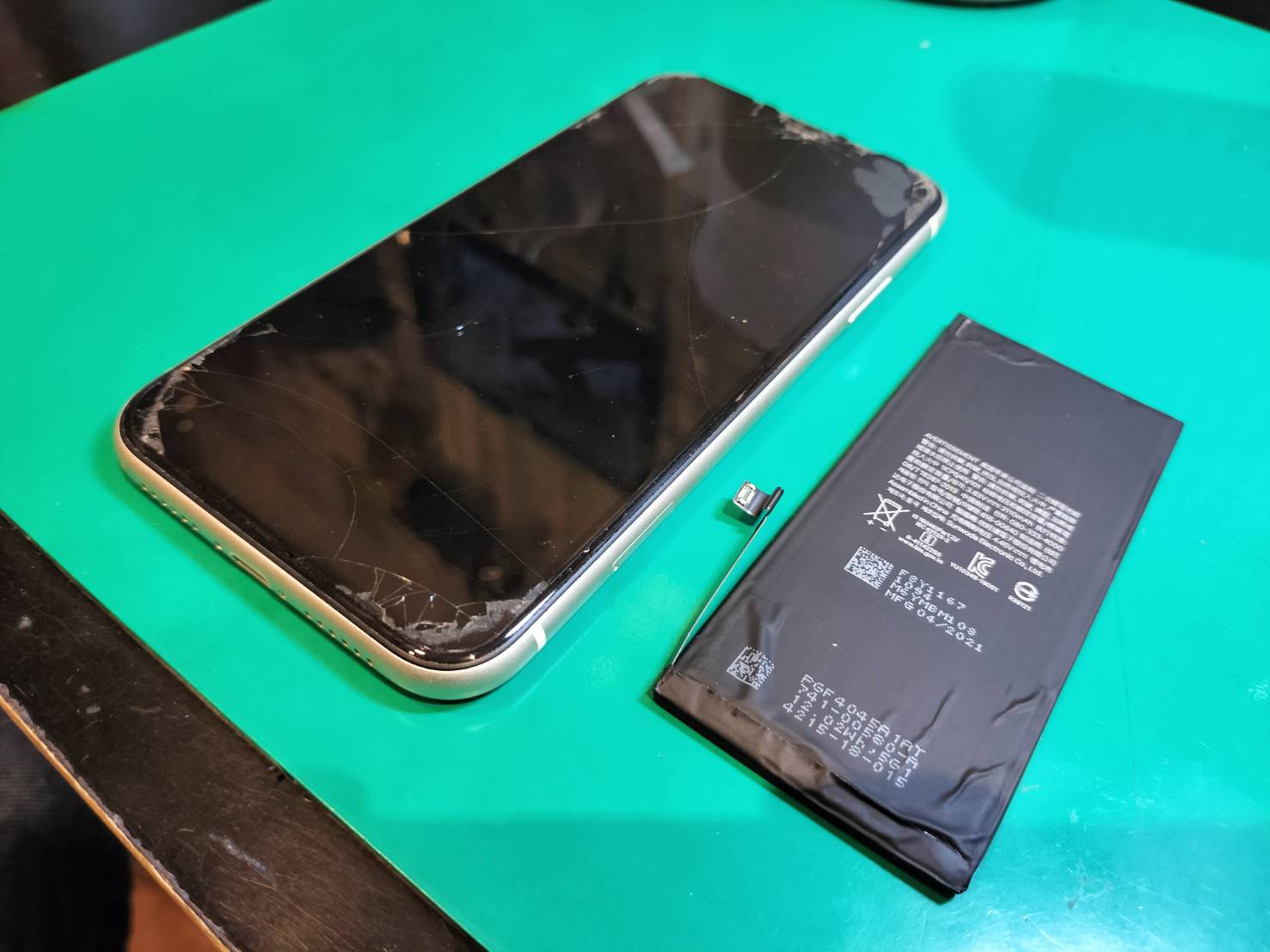 iPhone 11のバッテリー2台同時修理を承りました！【スマホ修理工房 調布パルコ店】