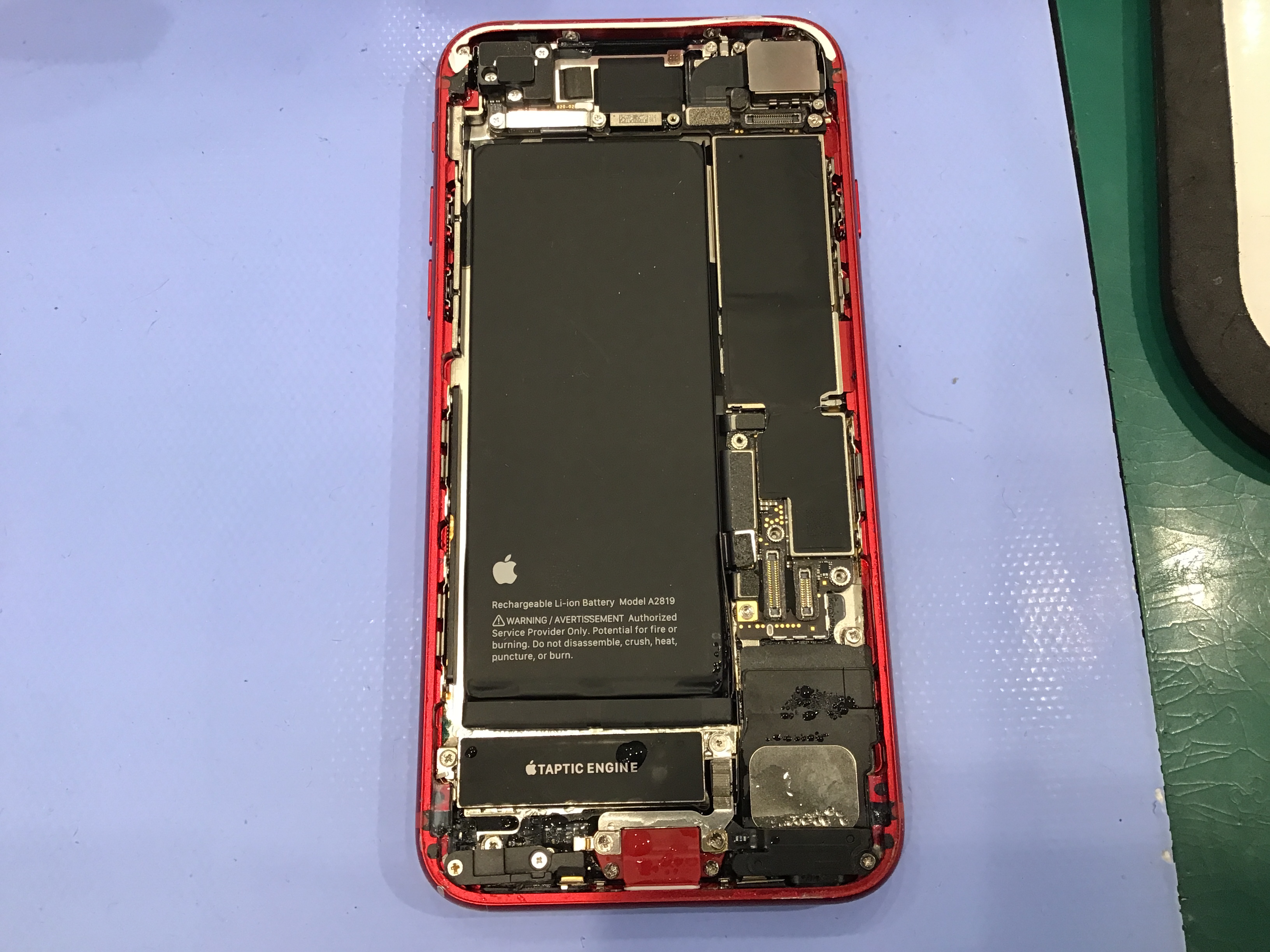 スマホ修理工房セレオ相模原店/iPhoneSE3の修理を承りました