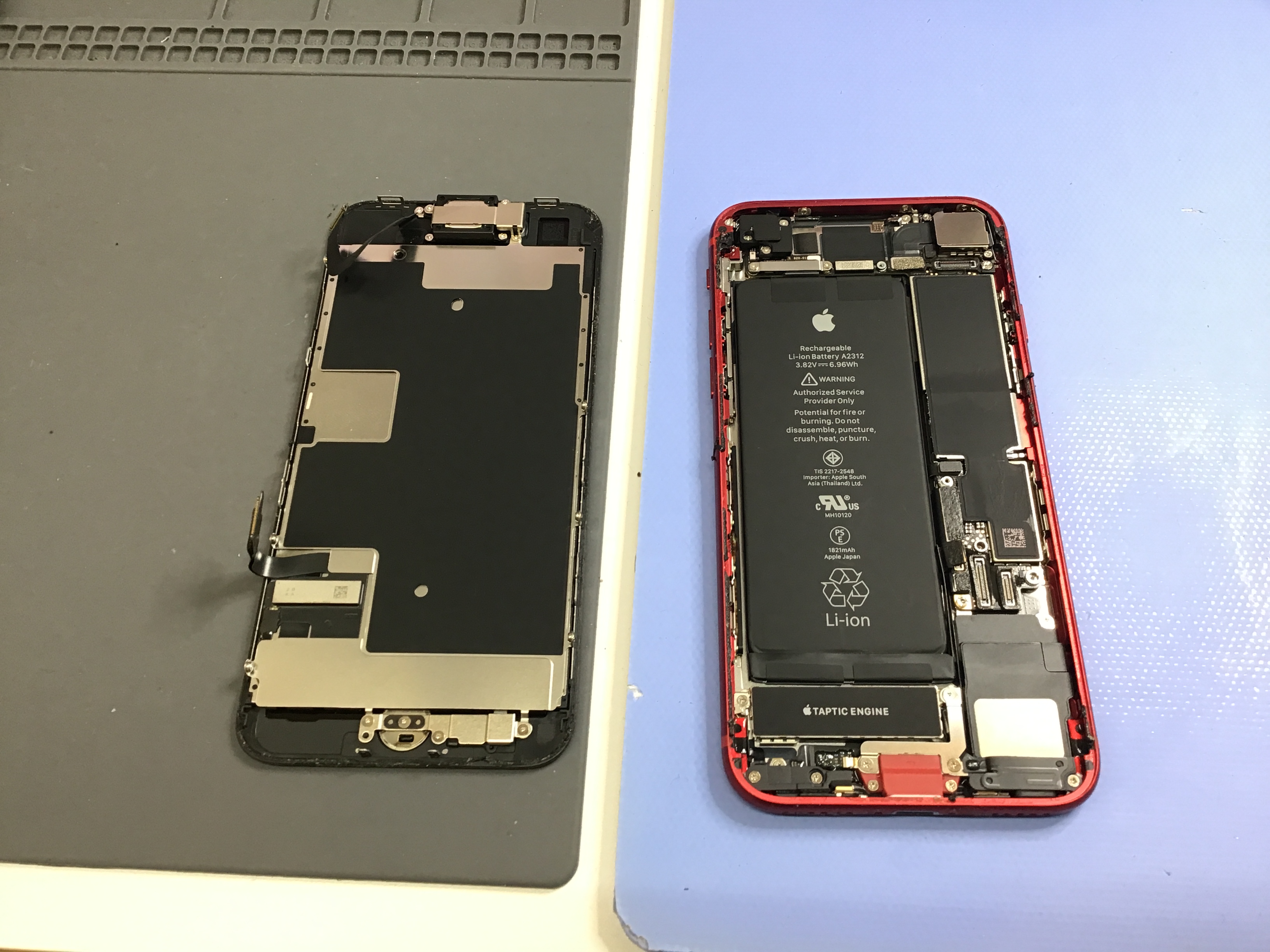 iPhoneのバッテリー交換は、データそのまま・即日修理のスマホ修理工房海老名ビナウォーク店へ！