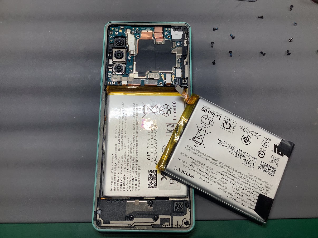 Xperia10Ⅳのバッテリー交換ならデータをそのまま・最短即日修理のスマホ修理工房ラザウォーク甲斐双葉店へ！
