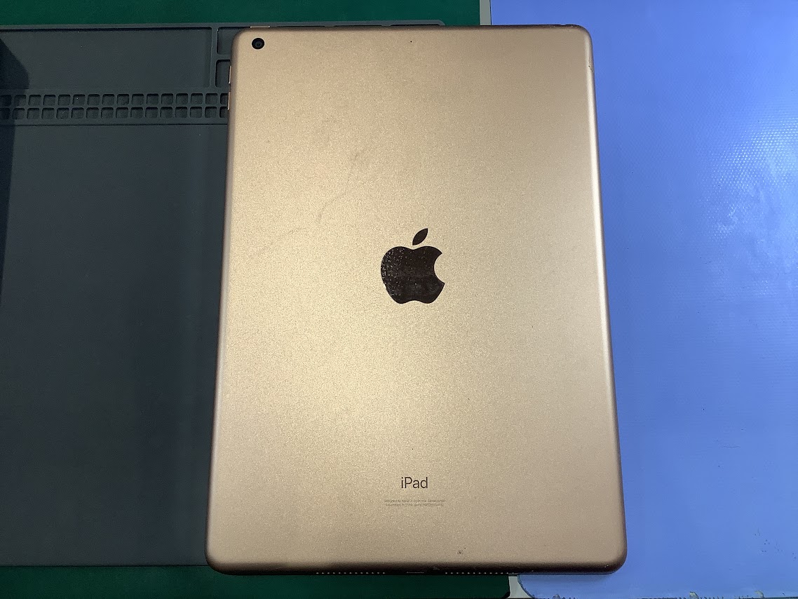 iPad8の充電口交換ならデータをそのまま・最短即日修理のスマホ修理工房中野ブロードウェイ店へ