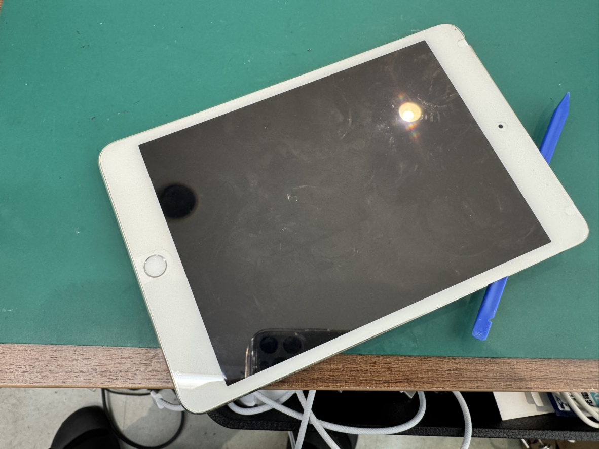 iPadmini4修理！横須賀修理工房