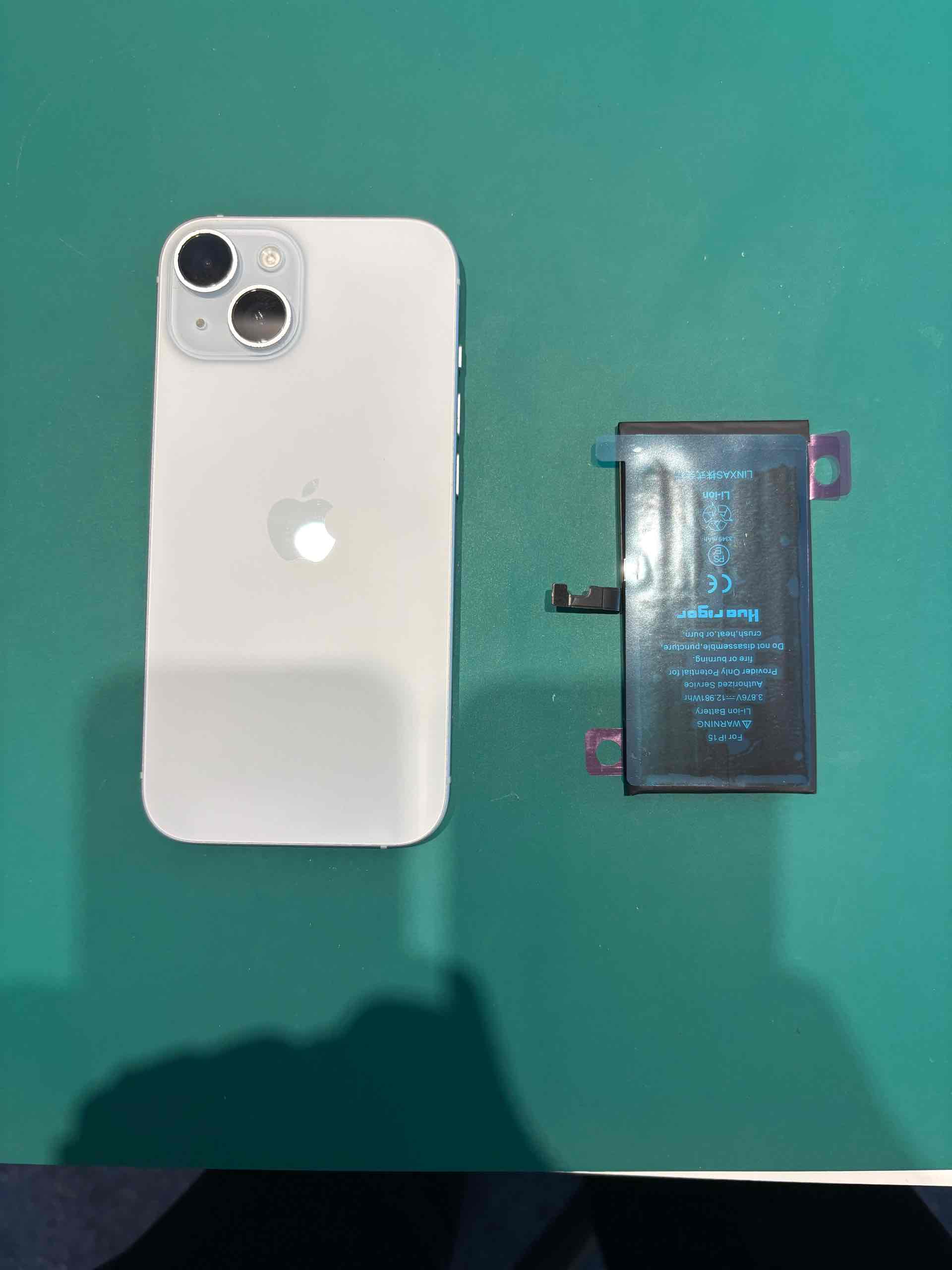iPhone15のバッテリー交換はするべき？費用や正規店との違いを解説