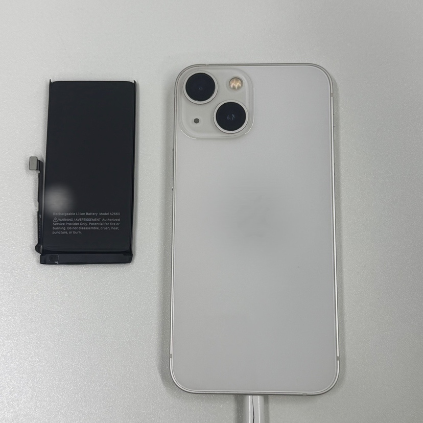 iPhone13miniバッテリー交換（アイフォン）