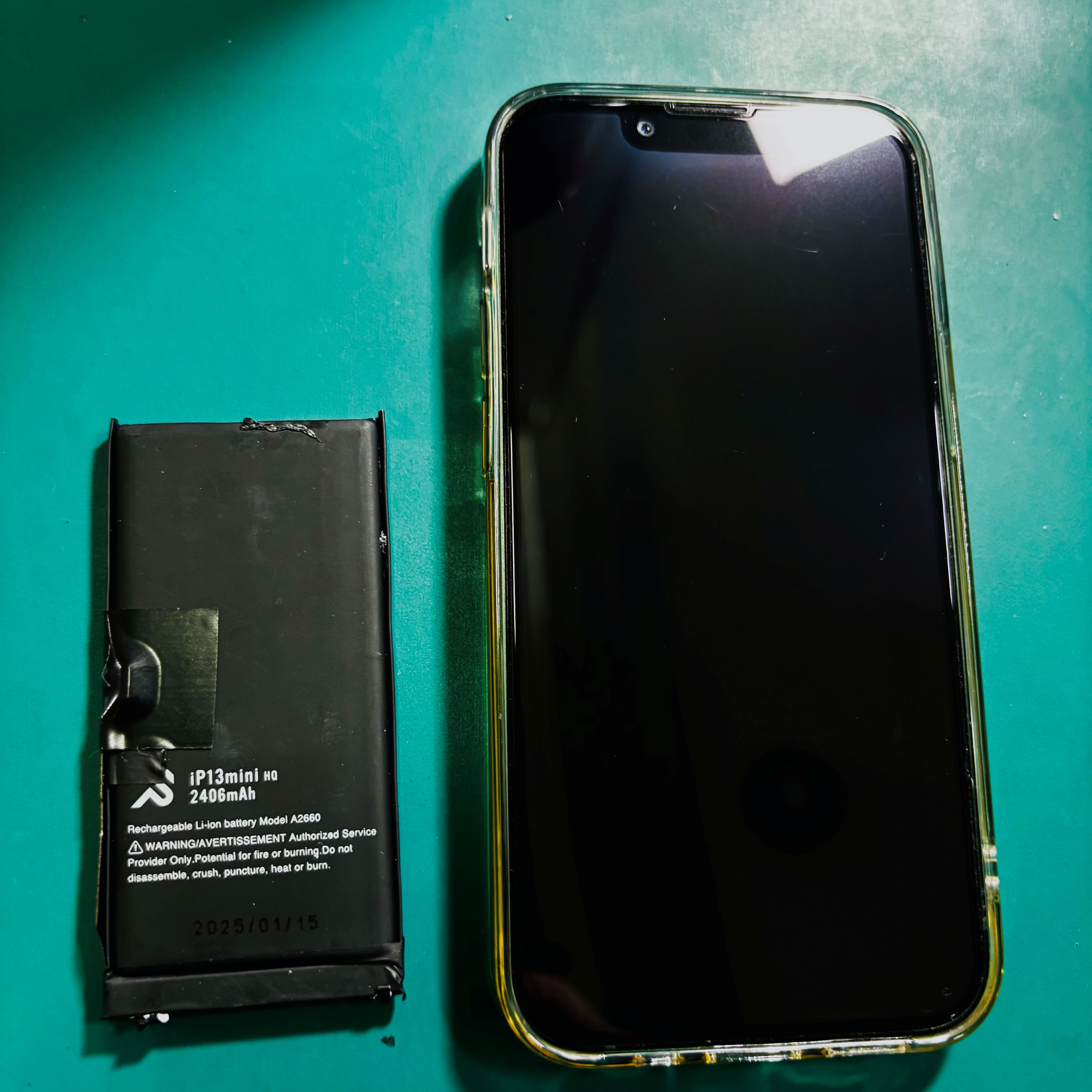 iPhon12（アイフォン12）のバッテリー交換なら、「スマホ修理工房　札幌清田東光ストア真栄店」までご相談ください📱✨