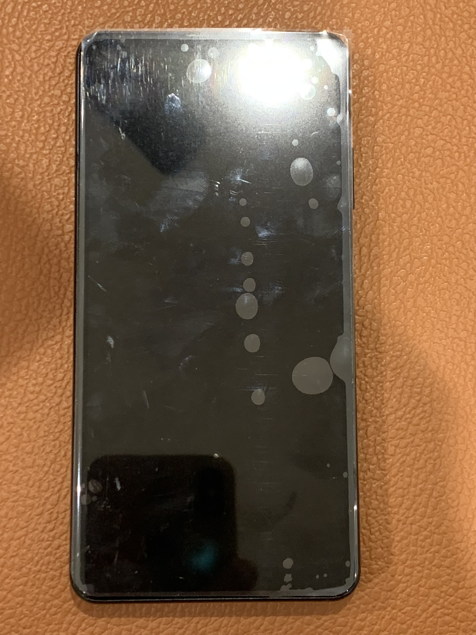 画面が割れてしまったXperia ACEⅡ(エクスペリア)のフロントパネル修理をご依頼頂きました!
