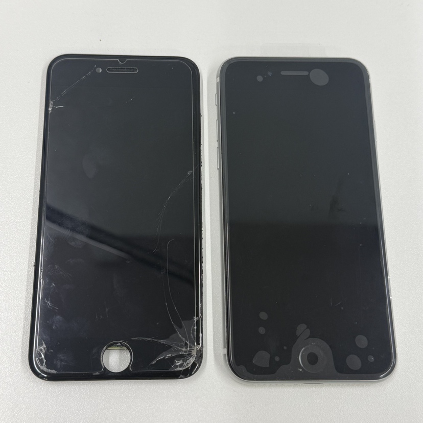 iPhoneSE2パネル交換（アイフォン）