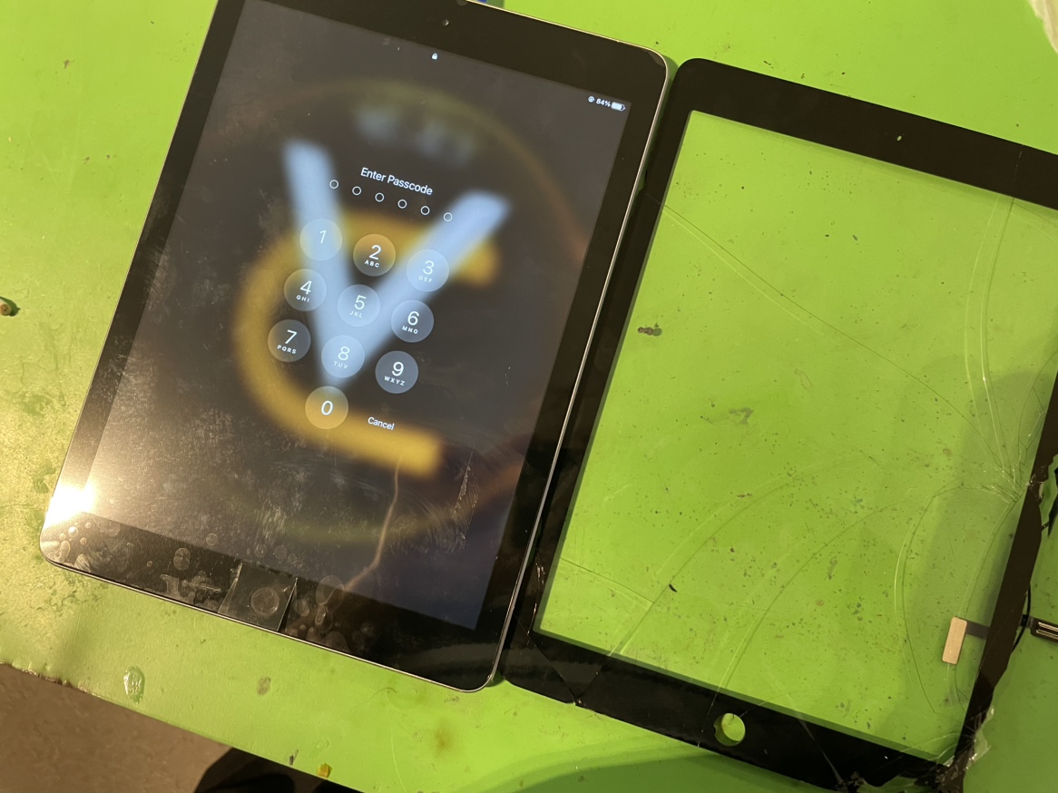 iPad(第6世代)　ガラス割れ修理　即実対応致しました！