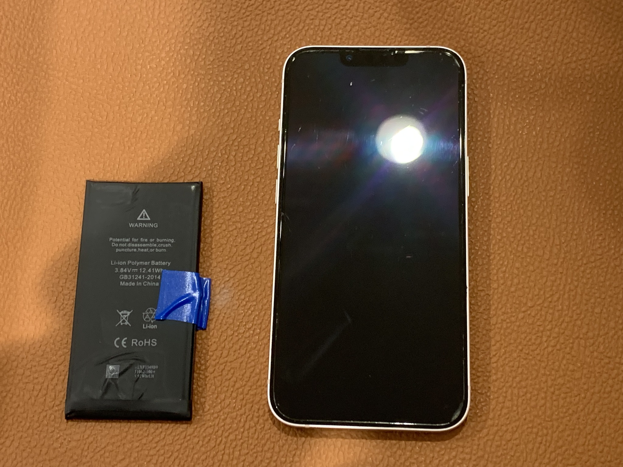 バッテリーの減りが早いiPhone13（アイフォン）のバッテリー交換承りました！！