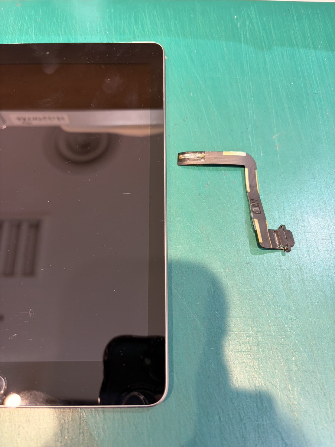iPad6の充電口交換を行いました！　-スマホ修理工房浦和パルコ店-